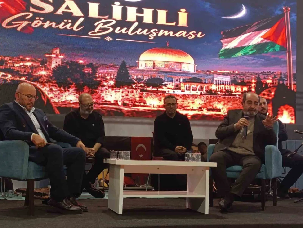 MANİSA’NIN SALİHLİ İLÇESİNDE AK PARTİ GENÇLİK KOLLARI TARAFINDAN DÜZENLENEN "SALİHLİ GÖNÜL...