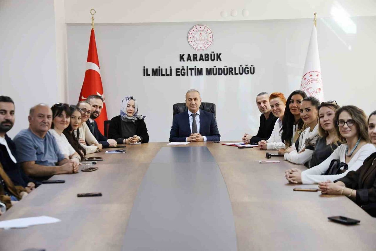 "MAARİF HALK DANSLARI TOPLULUĞU, MAARİF ORKESTRASI VE KOROSU PROJESİ" ÇERÇEVESİNDE KARABÜK'TE...