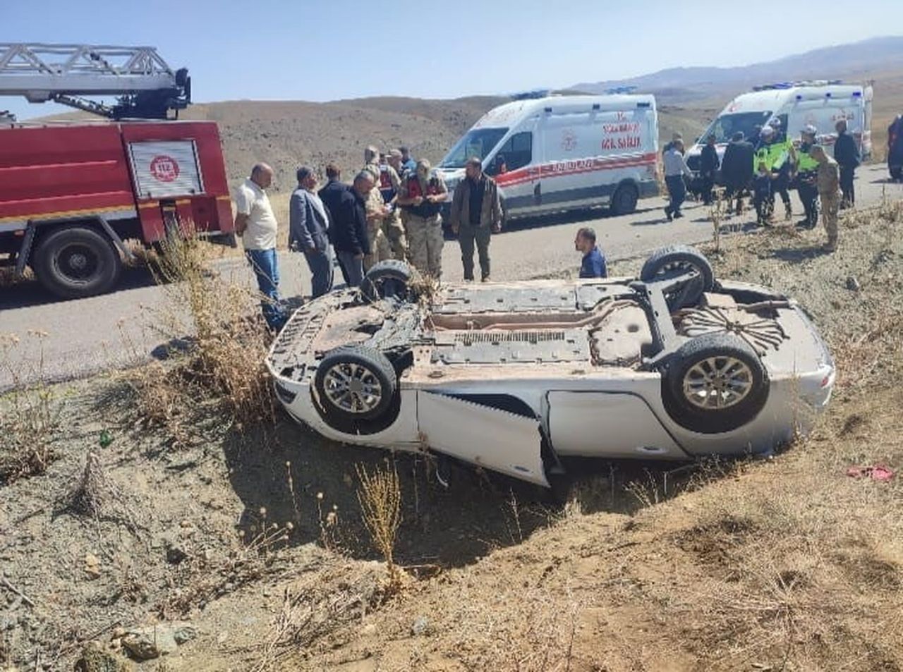 VAN’IN ÖZALP İLÇESİNDE OTOMOBİLİN TAKLA ATMASI SONUCU MEYDANA GELEN TRAFİK KAZASINDA 1 KİŞİ...