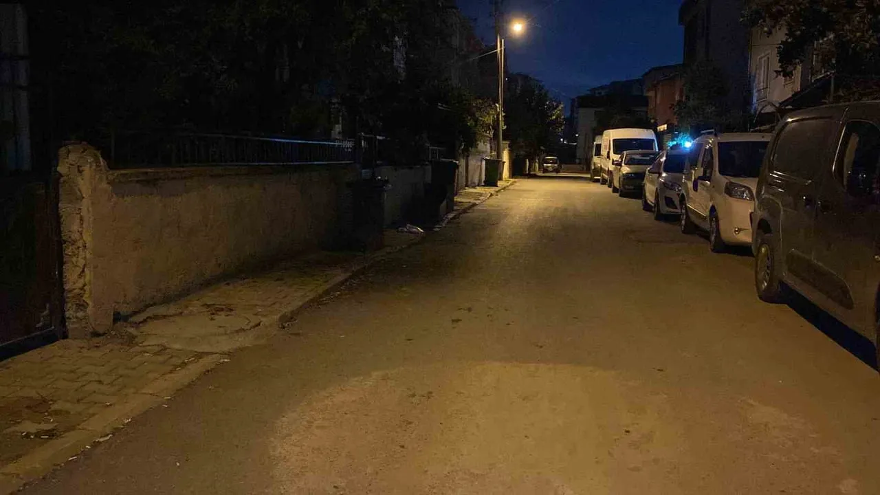KOCAELİ’NİN KÖRFEZ İLÇESİNDE ESKİ EŞİ FATMA ÇİĞİL’İ SOKAKTA SİLAHLA VURARAK ÖLDÜRDÜĞÜ İDDİA EDİLEN...