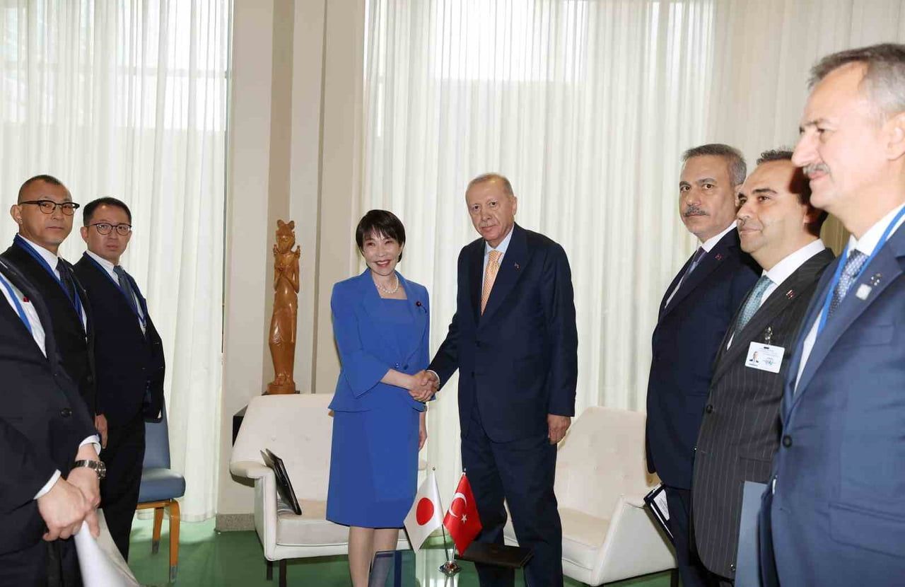 CUMHURBAŞKANI ERDOĞAN, JAPONYA BAŞBAKANI TAKAİCHİ LE GÖRÜŞTÜ