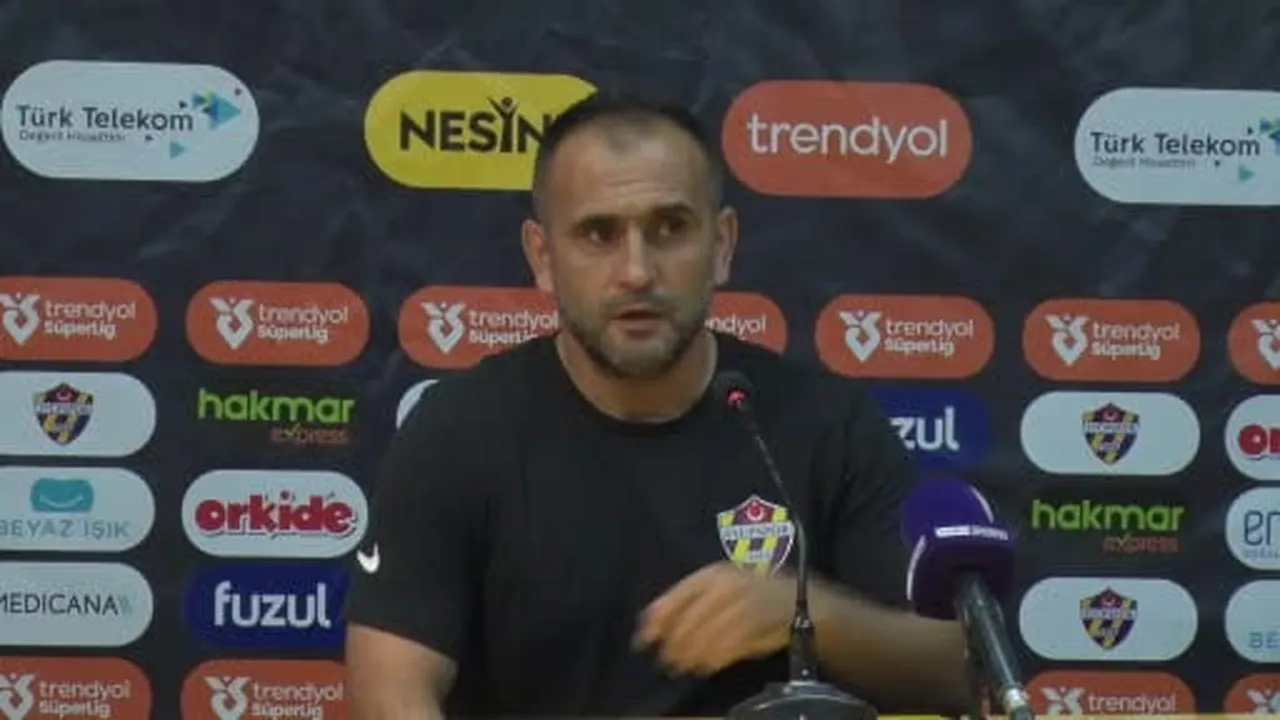 Eyüpspor Yardımcı Antrenörü Erman Kılıç, Alanyaspor maçı sonrası, "Bizim için iyi bir galibiyet...