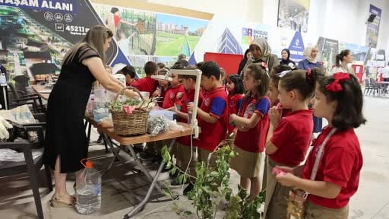 Elazığ'da ‘Bilim Şenliği' gerçekleştirildi