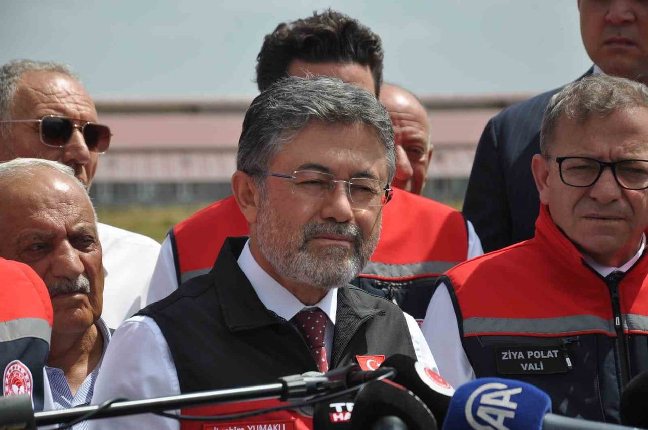 BAKAN YUMAKLI KARS’TA GEKİS TANITIM PROGRAMINDA KONUŞTU