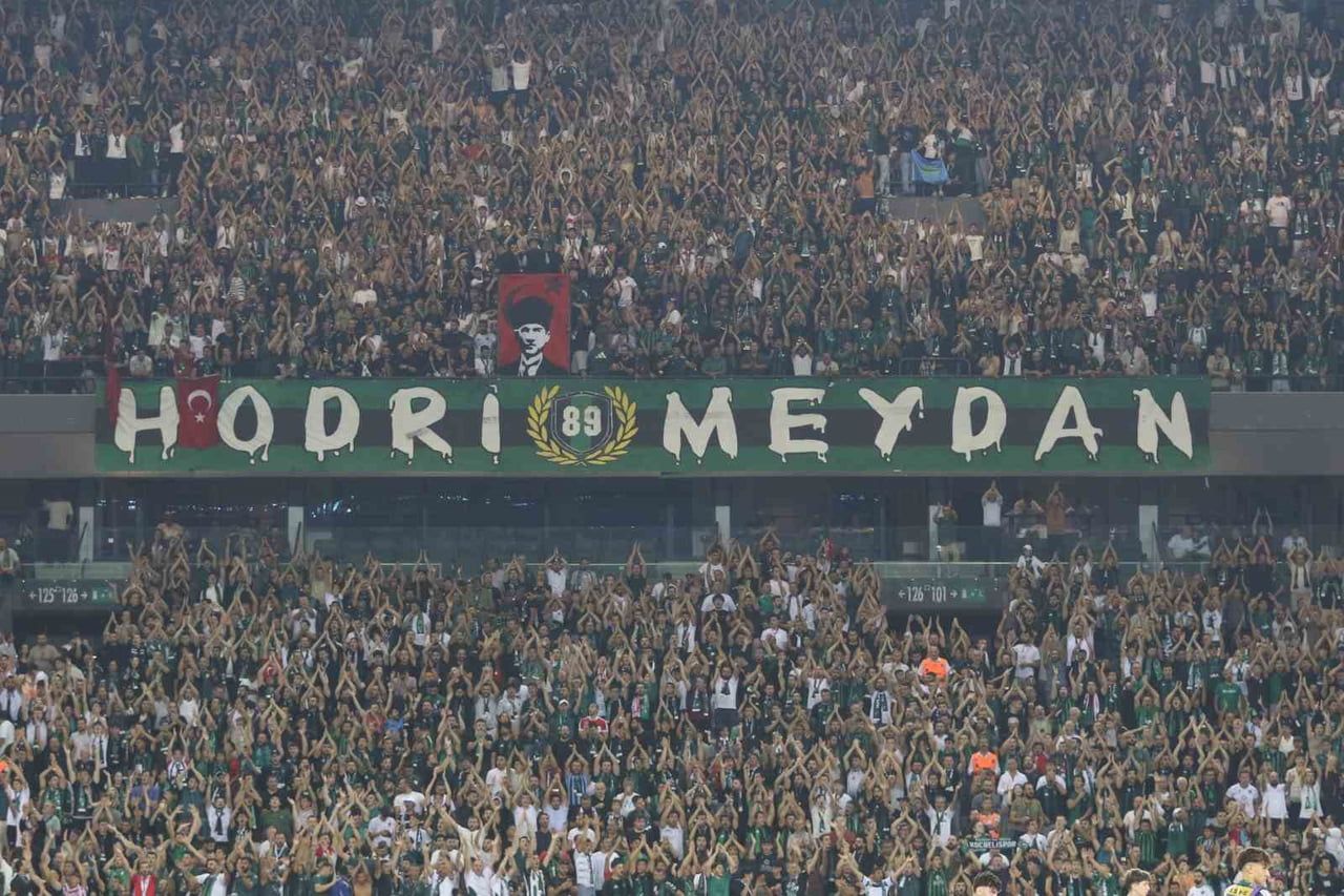 KOCAELİ CUMHURİYET BAŞSAVCILIĞI TARAFINDAN, KOCAELİSPOR-AMED SF MAÇINDA TRİBÜNLERDE SARI POŞET...