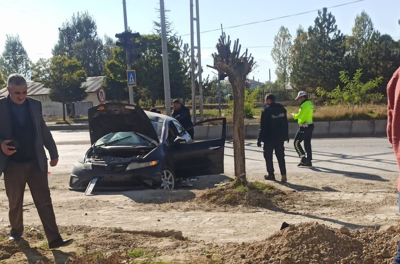 VAN’IN EDREMİT İLÇESİNDE SALI GÜNÜ MEYDANA GELEN VE 1 KİŞİNİN HAYATINI KAYBETTİĞİ, 4 KİŞİNİN DE...