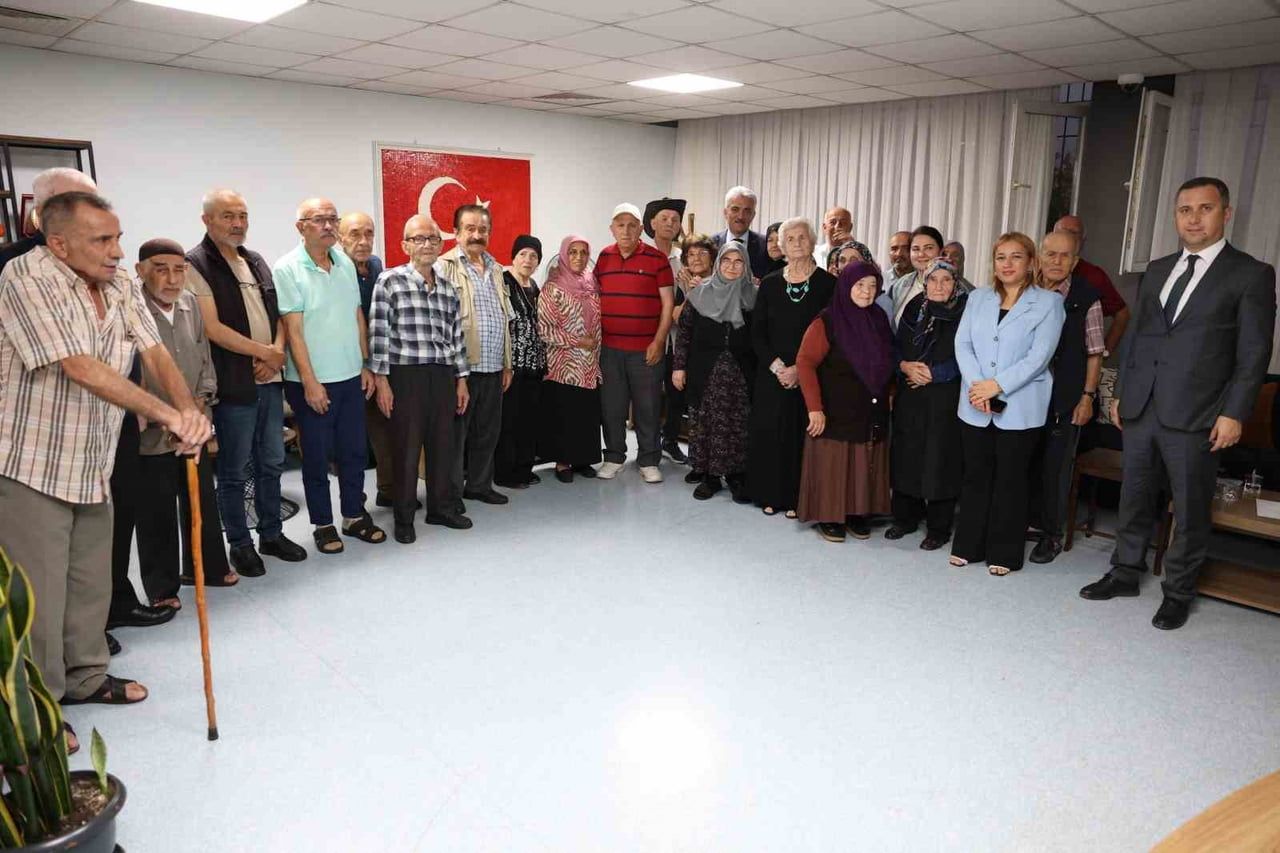 DÜZCE VALİSİ MEHMET MAKAS, NERİMAN ÇİLİNGİR HUZUREVİ'Nİ ZİYARET EDEREK AĞUSTOS AYINDA DOĞAN...
