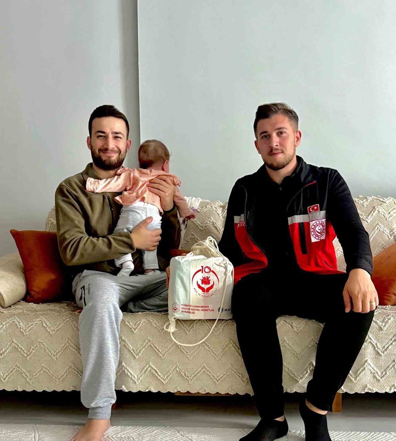 BATMAN'IN SASON İLÇESİNDE, GENÇ AİLELERE YÖNELİK SOSYAL DESTEK ÇALIŞMALARI SÜRÜYOR. SASON SOSYAL...
