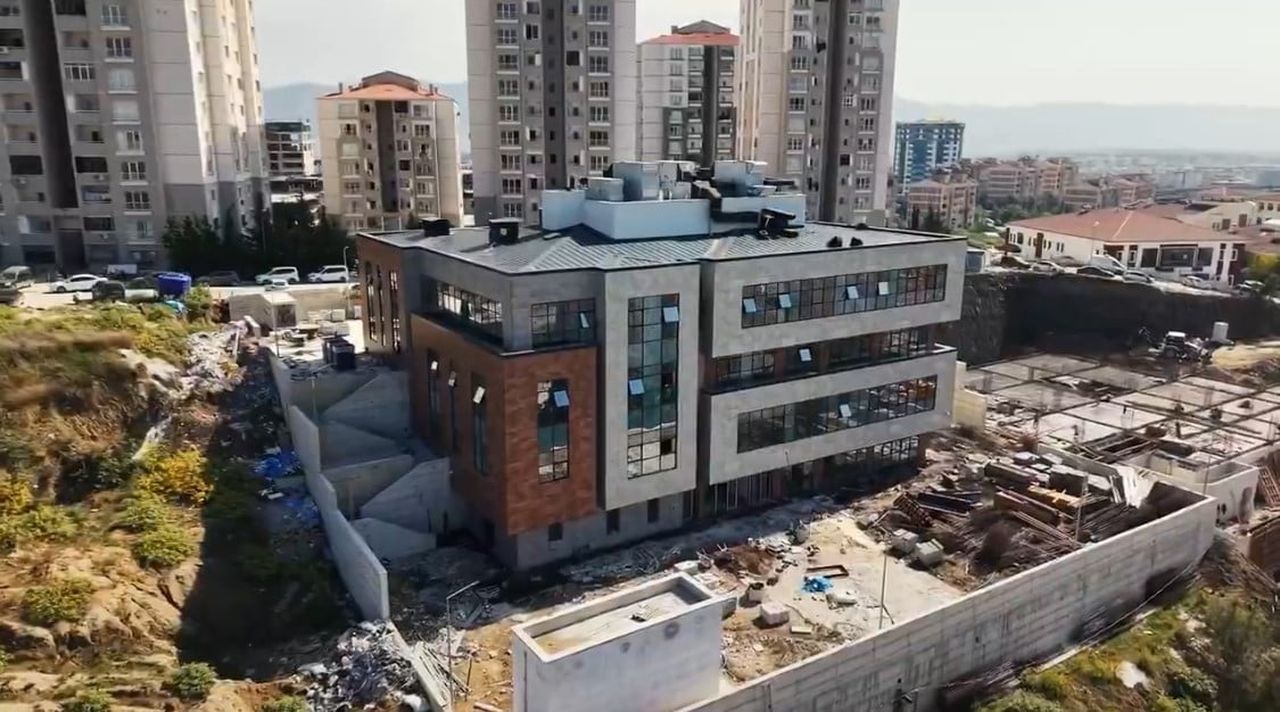 HATAY VALİSİ MUSTAFA MASATLI, ANTAKYA’DA YAPIMI SÜREN KAMU HİZMET BİNALARINDA İNCELEMELERDE...