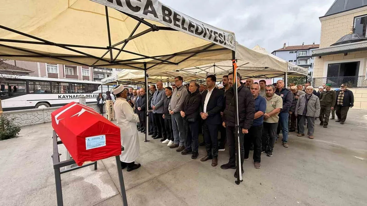 ESKİ KORGENERAL ÇETİN SANER, SAKARYA'NIN KAYNARCA İLÇESİNDE SON YOLCULUĞUNA UĞURLANDI.