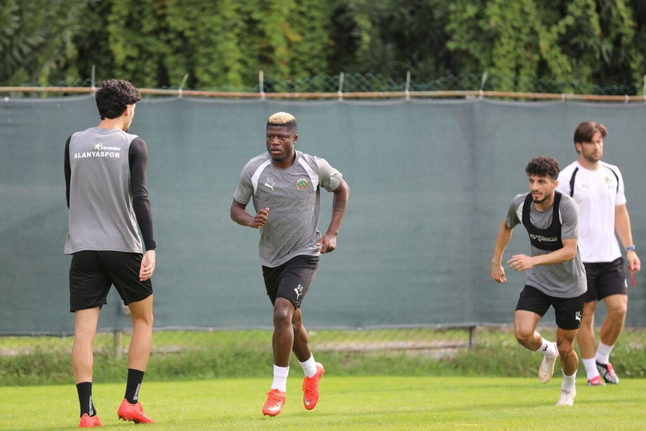 CORENDON ALANYASPOR, ZİRAAT TÜRKİYE KUPASI 3. TUR KARŞILAŞMASINDA YARIN OYNAYACAĞI 12 BİNGÖLSPOR...