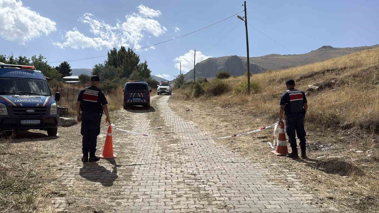 SİVAS'IN DİVRİĞİ İLÇESİNDE 7 GÜNDÜR KAYIP OLAN 11 AYLIK BÜŞRA BEBEĞE DAİR HERHANGİ BİR İZE...