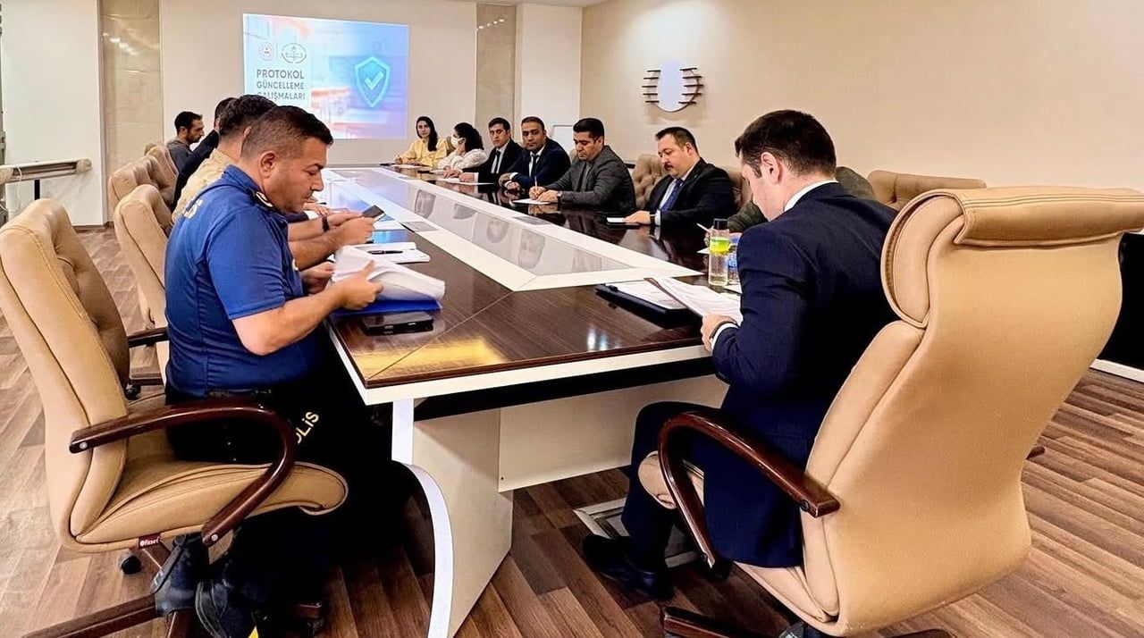 PATNOS’TA EĞİTİM SÜREÇLERİNİN GÜVENLİĞİ TOPLANTISI GERÇEKLEŞTİRİLDİ