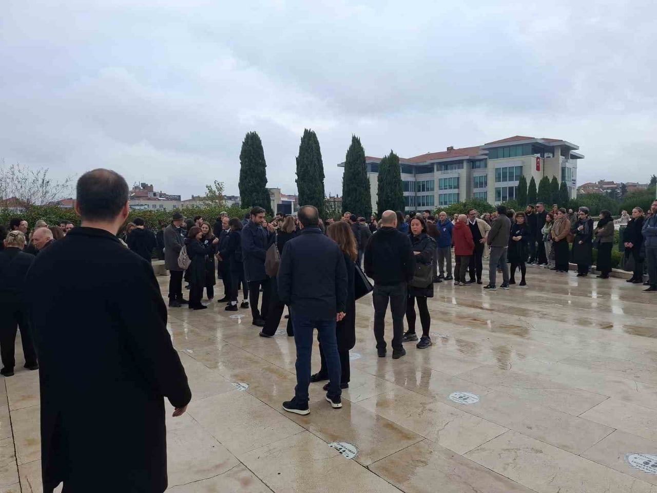 CAN YAYINLARI GENEL YAYIN YÖNETMENİ, YAZAR, EDİTÖR VE ÇEVİRMEN CEM AKAŞ, SON YOLCULUĞUNA...