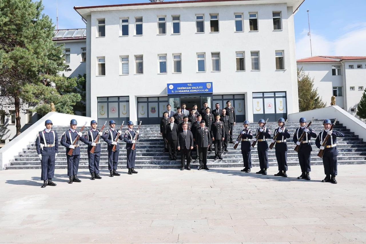 ERZİNCAN VALİSİ HAMZA AYDOĞDU, İL JANDARMA KOMUTANLIĞI GÖREVİNE ATANAN JANDARMA KIDEMLİ ALBAY CAN...