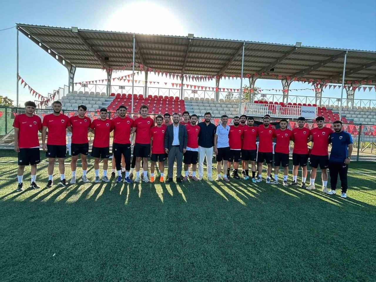 BATTALGAZİ BELEDİYESPOR YENİ SEZON KADROSUNU AÇIKLADI