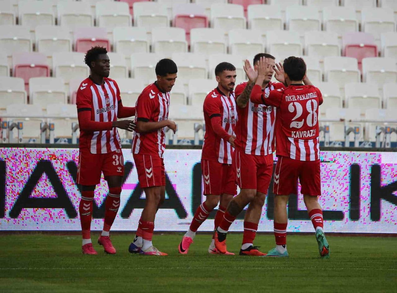 TRENDYOL 1. LİG'İN 9. HAFTASINDA SİVASSPOR, EVİNDE PENDİKSPOR’U 4-1 MAĞLUP ETTİ.
