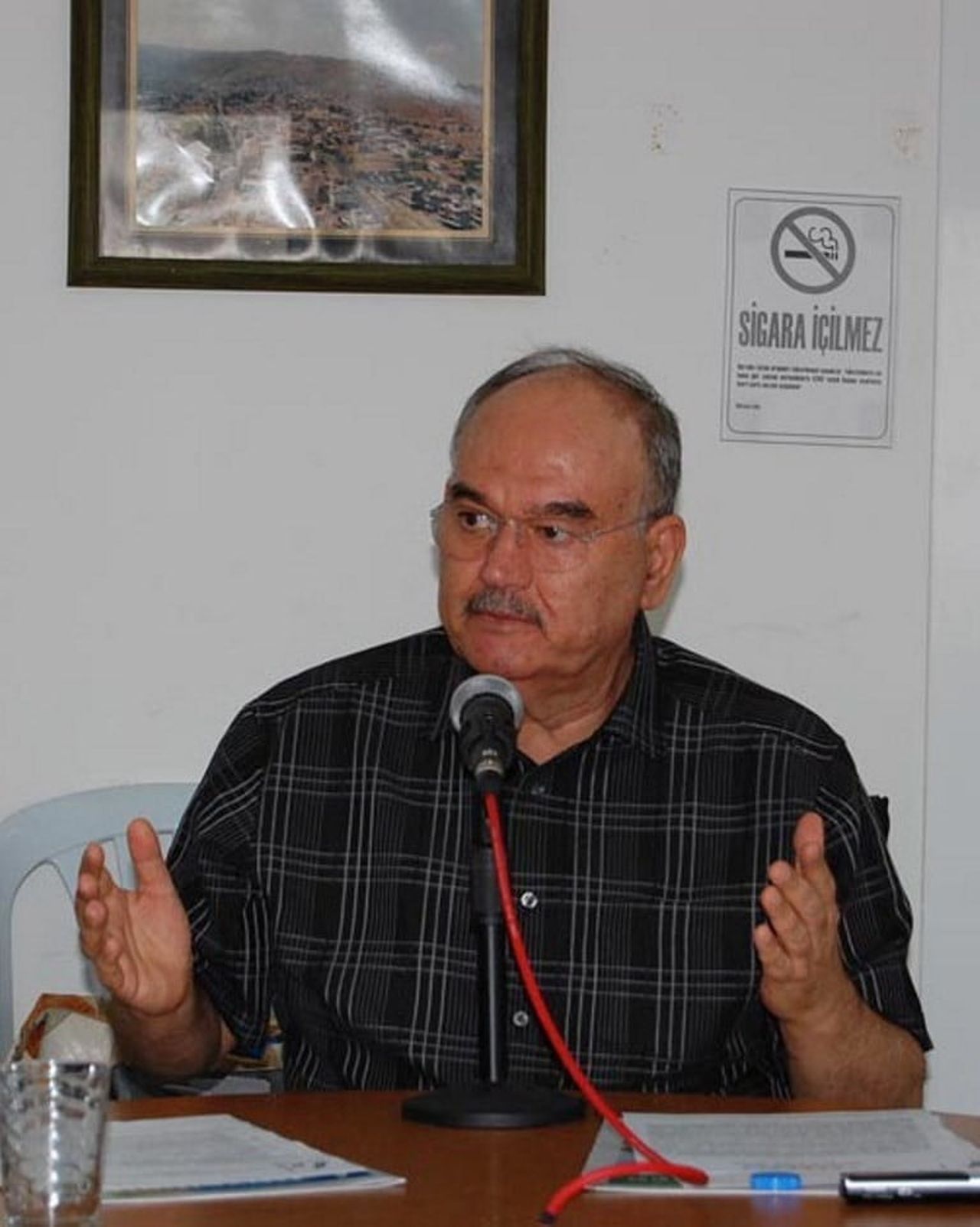 ESKİ İZMİR BÜYÜKŞEHİR BELEDİYE BAŞKANI ÖZFATURA, YOĞUN BAKIMDA TEDAVİ GÖRÜYOR