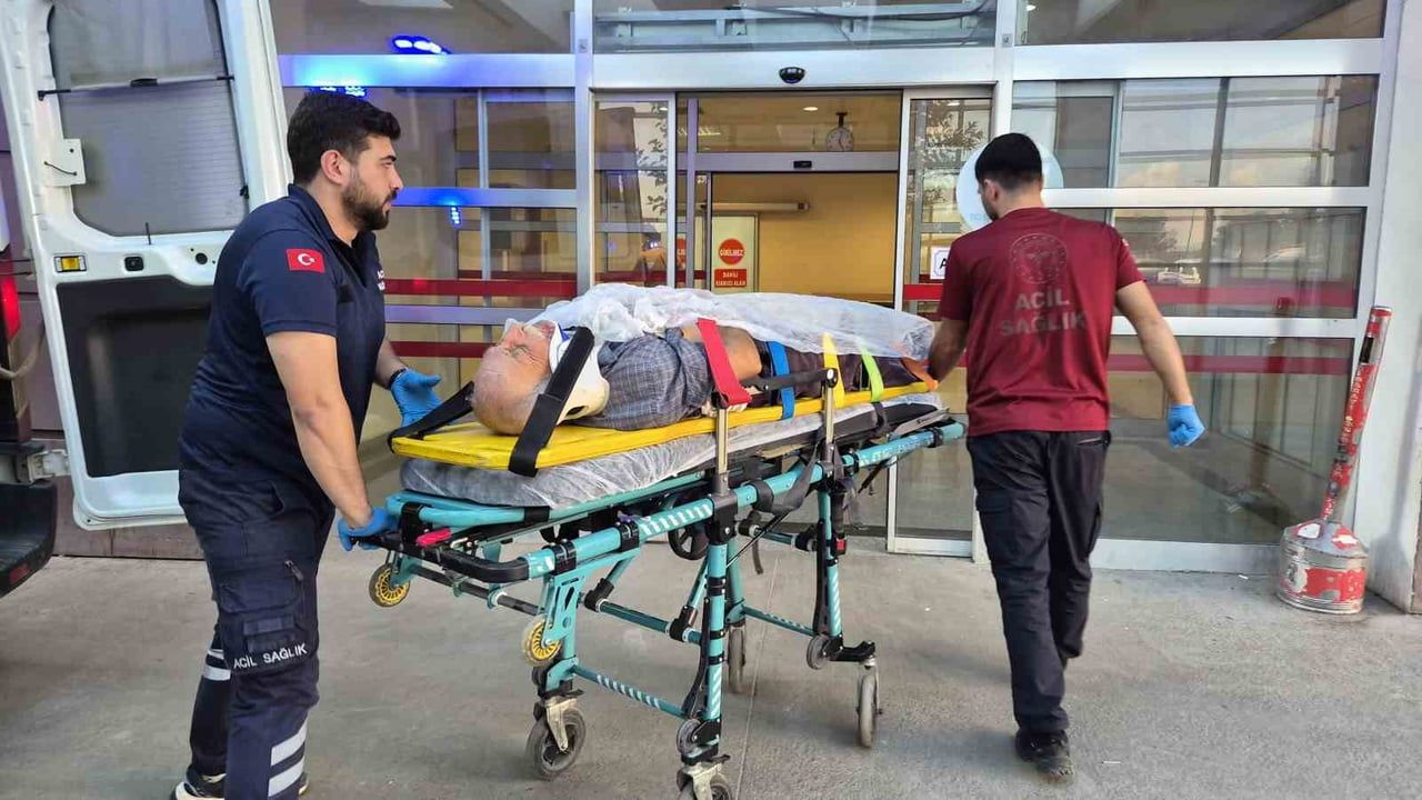 ADIYAMAN’DA AĞAÇ KESİMİ SIRASINDA DENGESİNİ KAYBEDEREK DÜŞEN 70 YAŞINDAKİ KİŞİ...