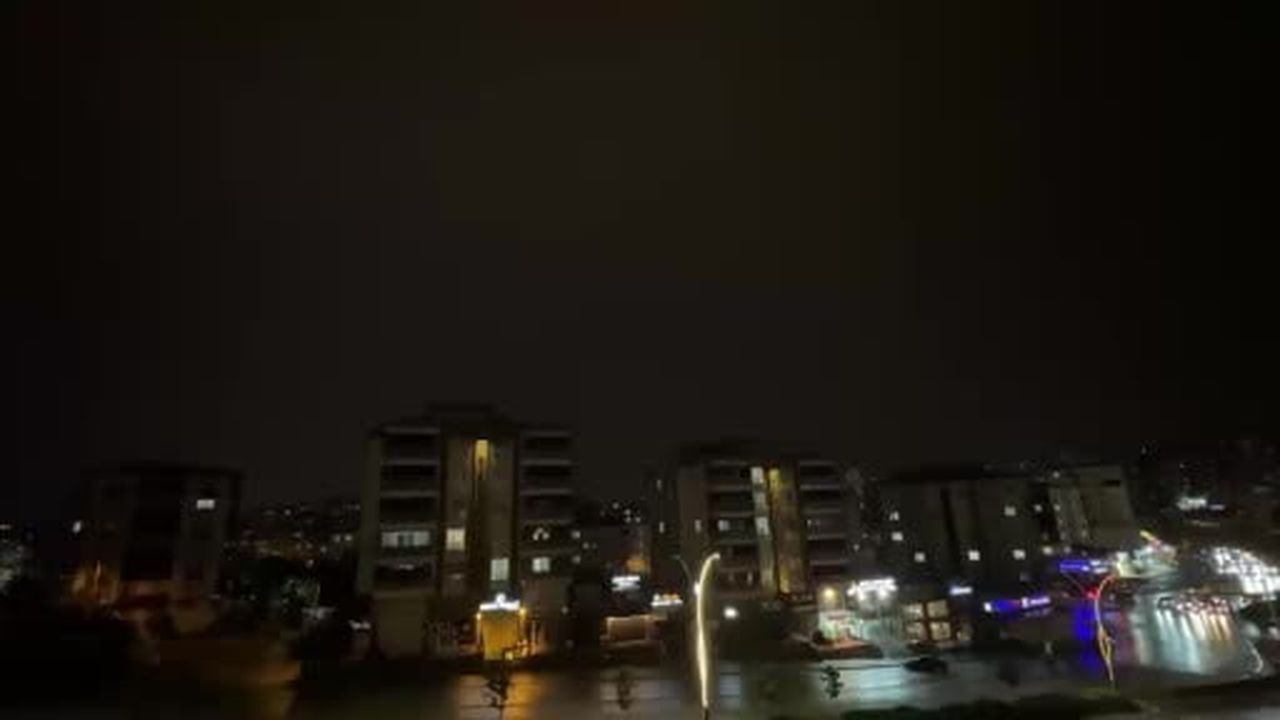 Gaziantep’te art arda şimşekler çaktı: Gece gündüze döndü
