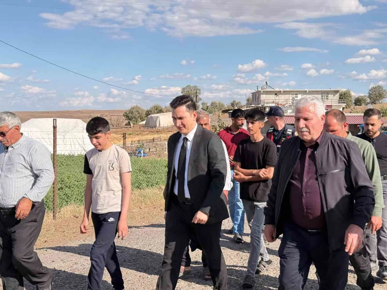 DİYARBAKIR’IN ÇERMİK İLÇESİNDE YAPIMI DEVAM EDEN MAHALLE YOLLARI DENETLENDİ.