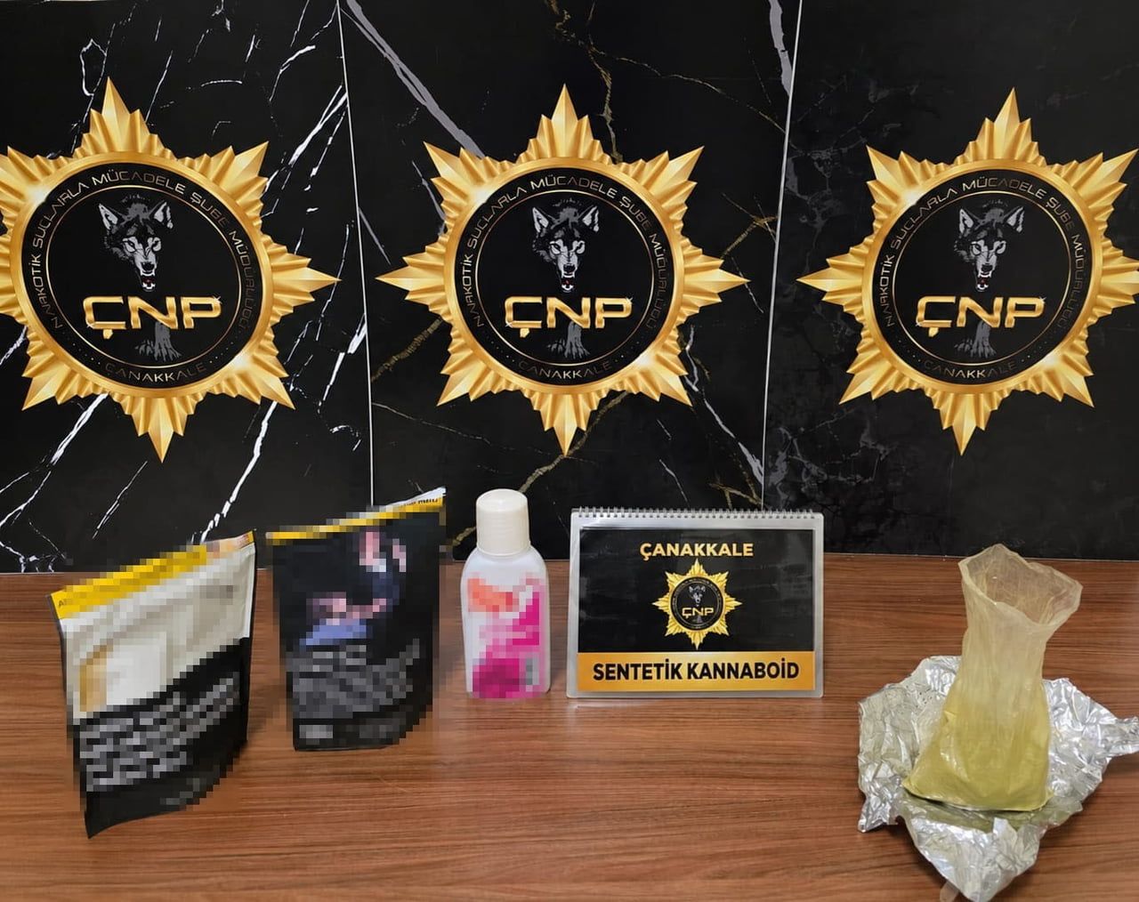 YAPILAN ARAMA VE DENETİMLERDE TOPLAMDA, 252,07 GRAM NARKOTİK MADDE, 9 ADET UYUŞTURUCU HAP, 3 ADET...