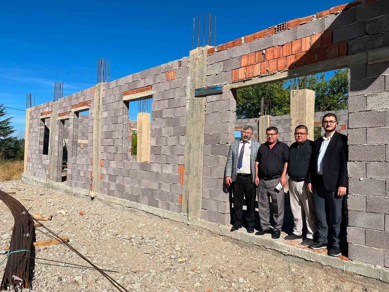 HİSARCIK MÜFTÜSÜ DEMİRCİ, TAZİYE EVİ İNŞAATINI İNCELEDİ