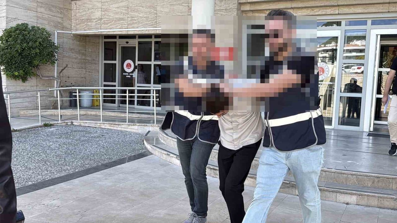 MENTEŞE’DE ATATÜRK BÜSTÜNÜ YERİNDEN SÖKEN ŞÜPHELİ TUTUKLANDI