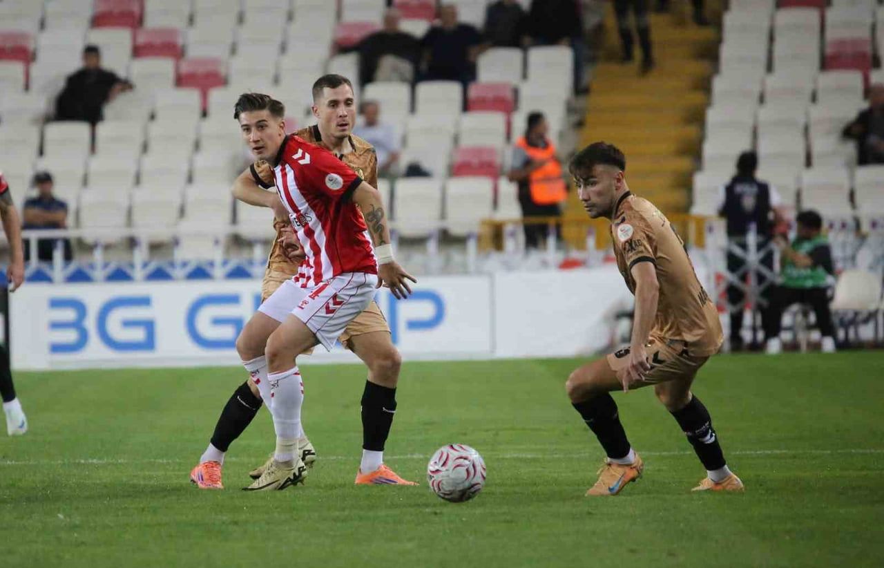 TRENDYOL 1. LİG’İN 5. HAFTASINDA SİVASSPOR, EVİNDE MARDİN 1969 SPOR İLE 2-2 BERABERE KALDI....