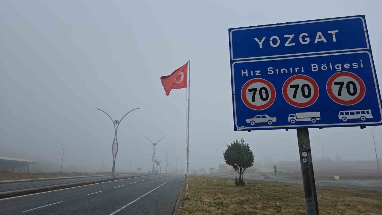 TERMOMETRELERİN YAKLAŞIK 13 DERECE GERİLEDİĞİ KENTTE, SERİN VE YAĞIŞLI HAVA İLE BİRLİKTE SİS...