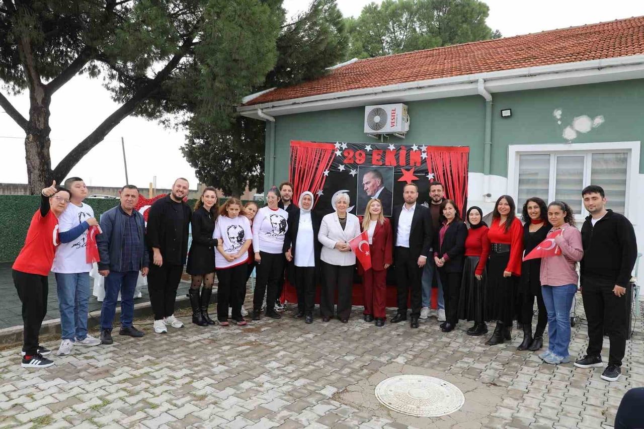 ŞEHZADELER BELEDİYESİ TİLKİSÜLEYMANİYE ENGELLİ BAKIM MERKEZİ ÖĞRENCİLERİ, ŞİİRLER, HALK OYUNLARI...