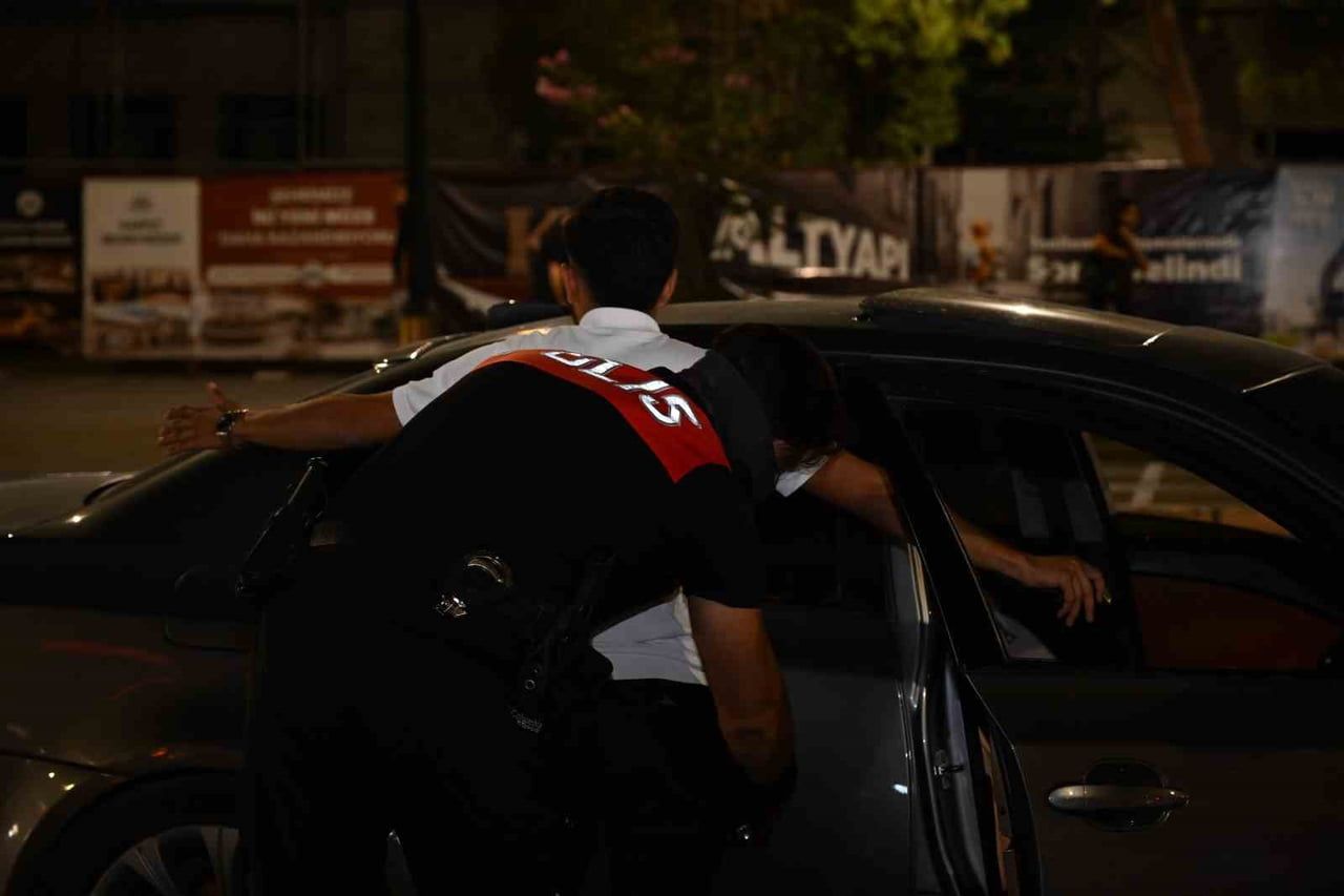 ELAZIĞ İL EMNİYET MÜDÜRLÜĞÜ TARAFINDAN KENT GENELİNDE ÇOK SAYIDA BİRİMİN KATILIMIYLA DÜZENLENEN...