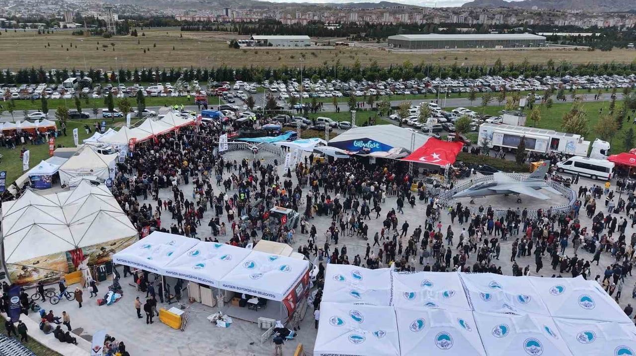 KAYSERİ BÜYÜKŞEHİR BELEDİYESİ VE TÜBİTAK İŞ BİRLİĞİNDE, KAYSERİ BİLİM MERKEZİ ÖNCÜLÜĞÜNDE...