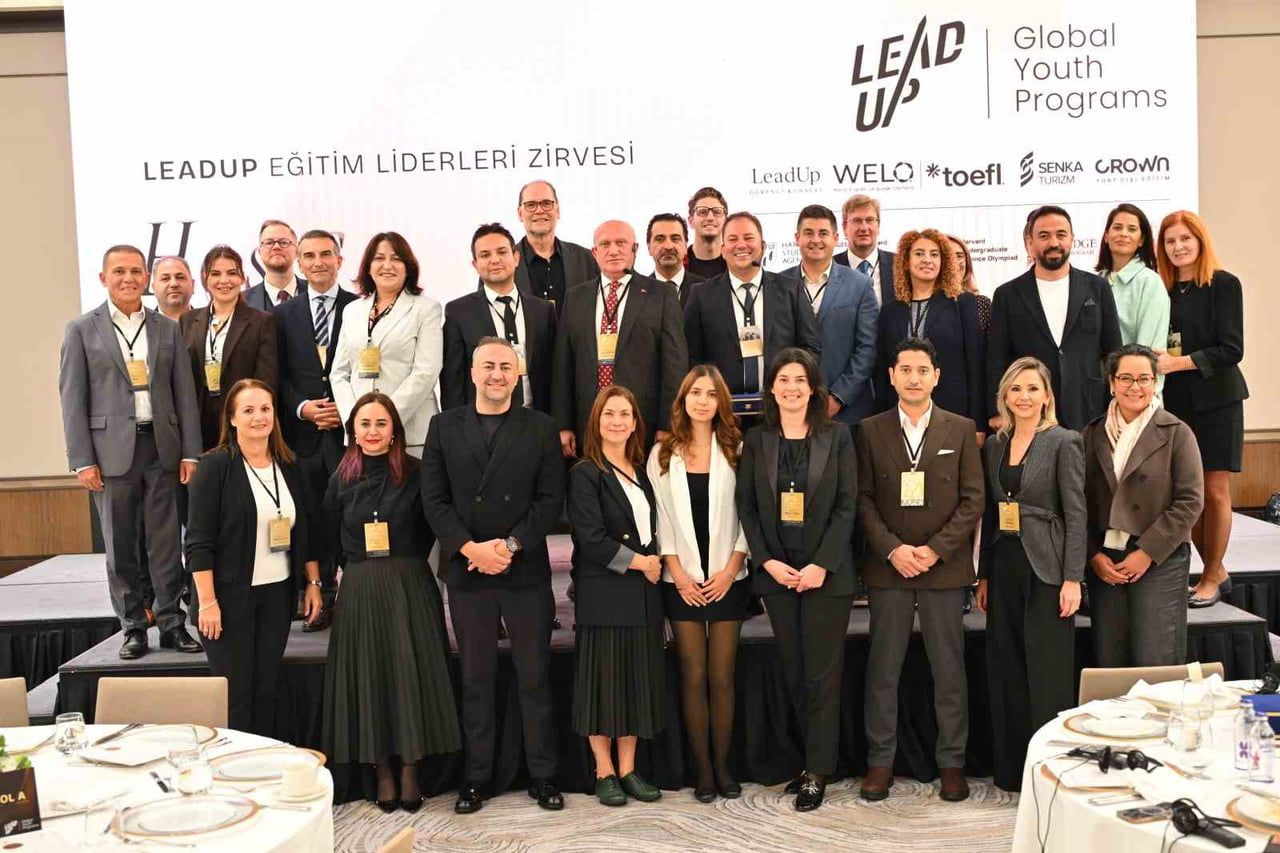 EĞİTİM LİDERLERİ ZİRVESİ KATILIMCILARI