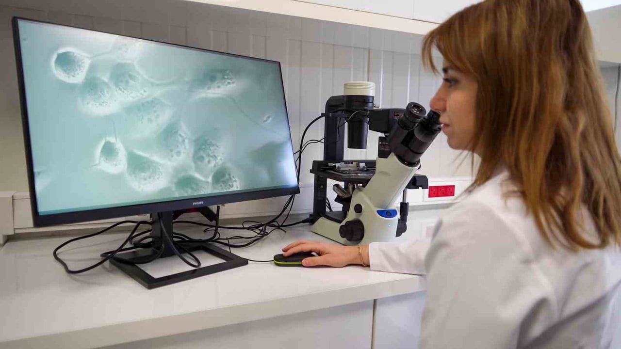 KLİNİK DENEYİM İLE MÜHENDİSLİK GÜCÜNÜ AYNI ÇATI ALTINDA BULUŞTURARAK GELECEĞİN TIP TEKNOLOJİLERİNE...