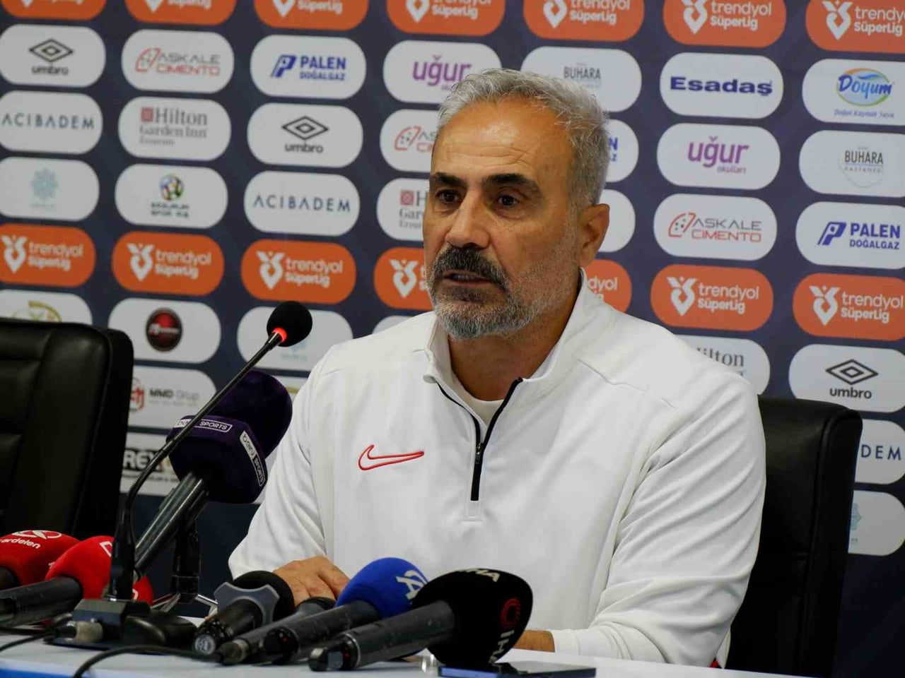 EYÜPSPOR TEKNİK DİREKTÖRÜ MUSTAFA DALCI, ERZURUMSPOR FK MAÇINDA ATAK SORUNLARI YAŞADIKLARINI DİLE...