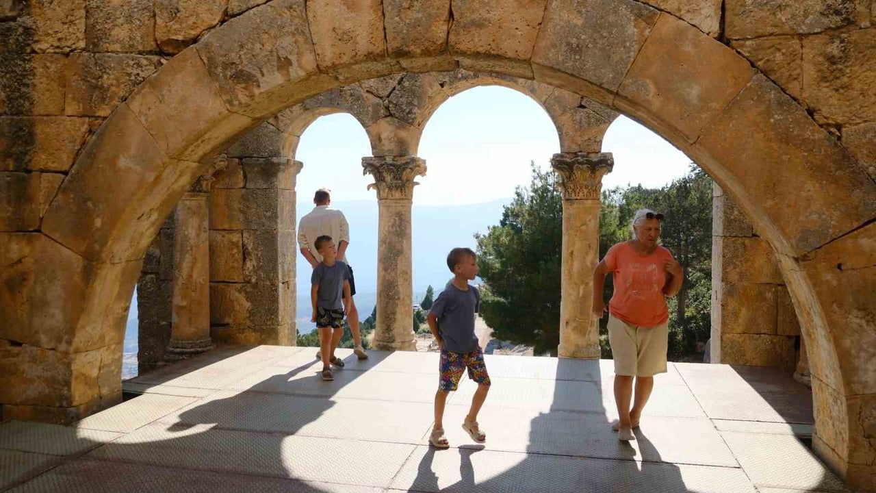 MERSİN'İN MUT İLÇESİNDE YER ALAN VE MİLATTAN SONRA 5. YÜZYILDA YAPILDIĞI TAHMİN EDİLEN UNESCO...