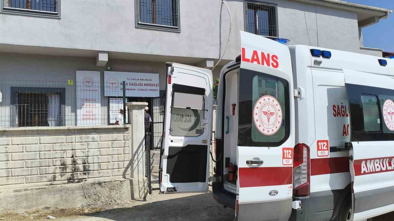 DİYARBAKIR'IN ÇÜNGÜŞ İLÇESİNDE YEMEĞİ OCAĞA KOYAN KADIN, ELEKTRİK ÇARPMASI SONUCU HAYATINI...
