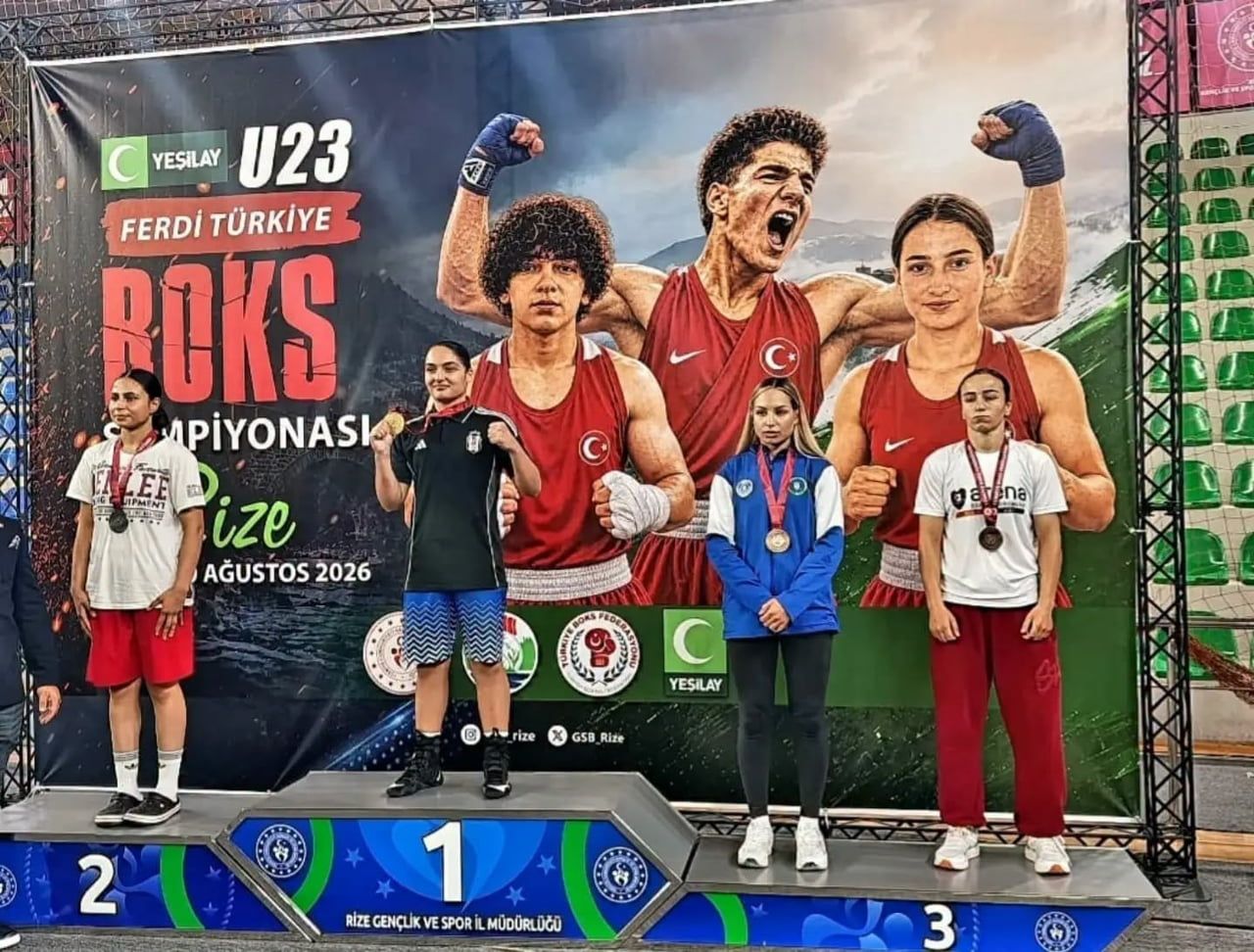 RİZE’DE DÜZENLENEN YEŞİLAY U23 KADINLAR VE ERKEKLER TÜRKİYE FERDİ BOKS ŞAMPİYONASI’NDA SİVAS’I...
