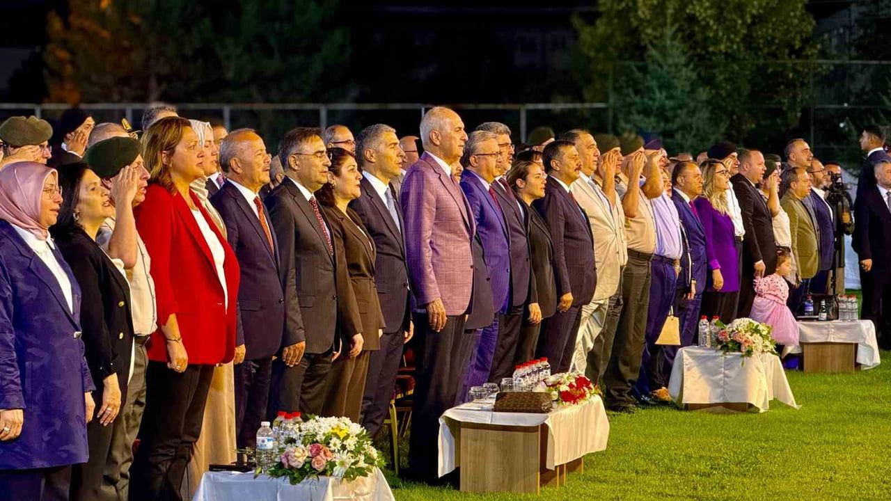 TBMM BAŞKANI PROF. DR. NUMAN KURTULMUŞ, TÜRKİYE CUMHURİYETİ'NİN BİRİNCİ ASRININ İLK 50 YILININ...