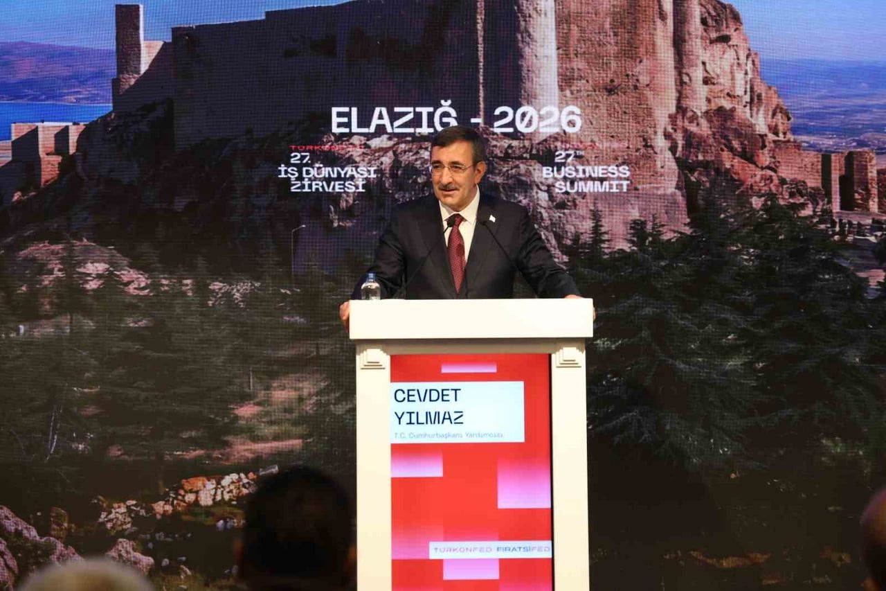 ELAZIĞ'DA TÜRKONFED 27. İŞ DÜNYASI ZİRVESİ'NE KATILAN CUMHURBAŞKANI YARDIMCISI CEVDET YILMAZ...