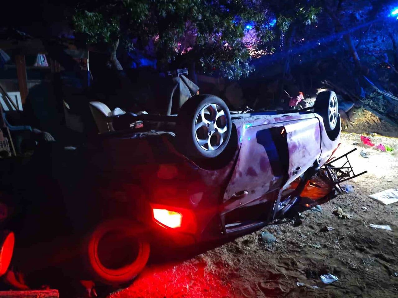 KEŞAN’DA TAKLA ATAN OTOMOBİLDE 4 KİŞİ YARALANDI