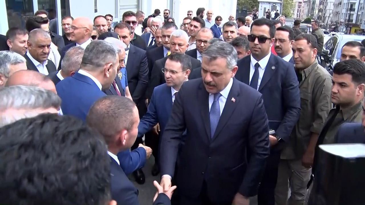 BAKANLARI İLÇEDE İSTANBUL VALİSİ DAVUT GÜL, İSTANBUL İL EMNİYET MÜDÜRÜ SELAMİ YILDIZ, ESENYURT...