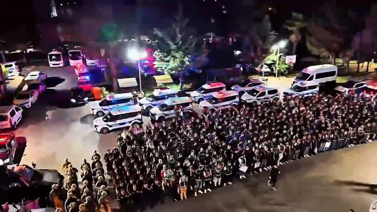 GAZİANTEP MERKEZLİ 24 İLDE SİBER SUÇLARA YÖNELİK YASA DIŞI BAHİS OPERASYONU YAPILDI.