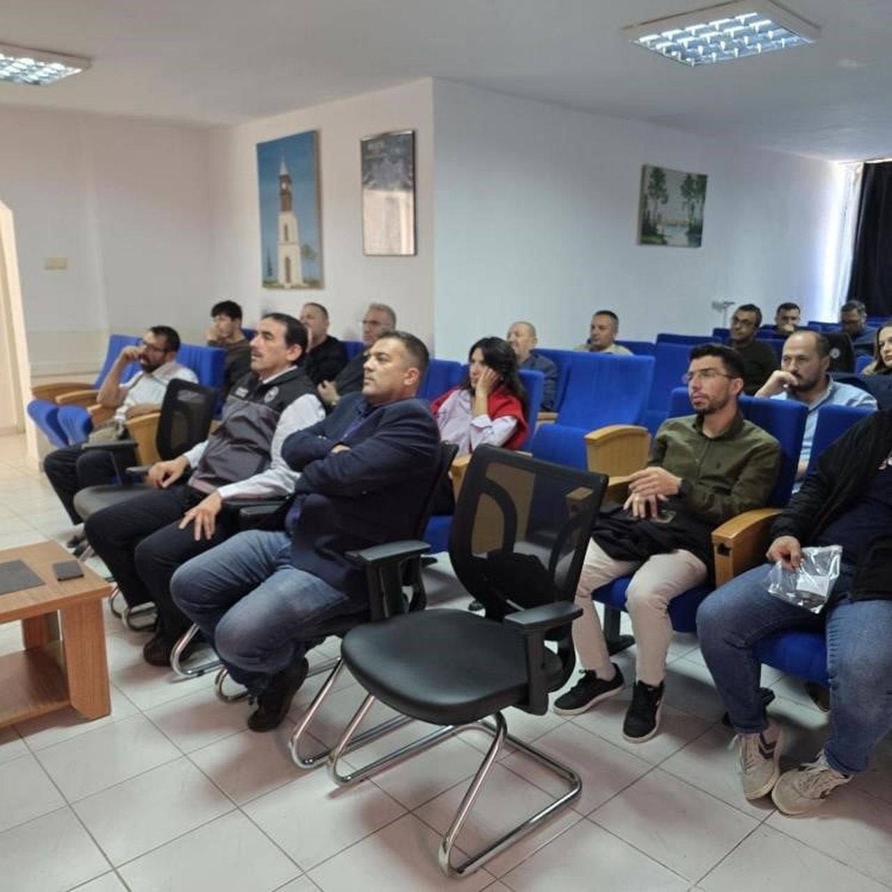 BİLECİK'TE SÜT ÜRETİCİLERİNE KRİTİK DESTEK VE MEVZUAT BİLGİLENDİRMESİ