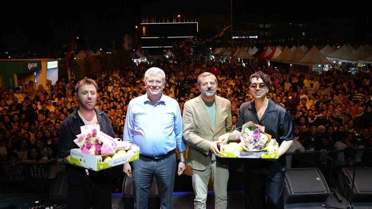 GÜRSU BELEDİYESİ TARAFINDAN DÜZENLENEN 28. ARMUT KÜLTÜR VE SANAT FESTİVALİ FİNALİNİ, DÜZENLENEN...