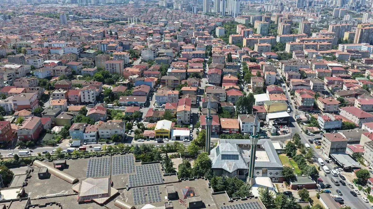 ATAŞEHİR’İN YENİÇAMLICA, MEVLANA VE MİMAR SİNAN MAHALLELERİNE AİT 1/5000'LİK İMAR PLANI İBB...