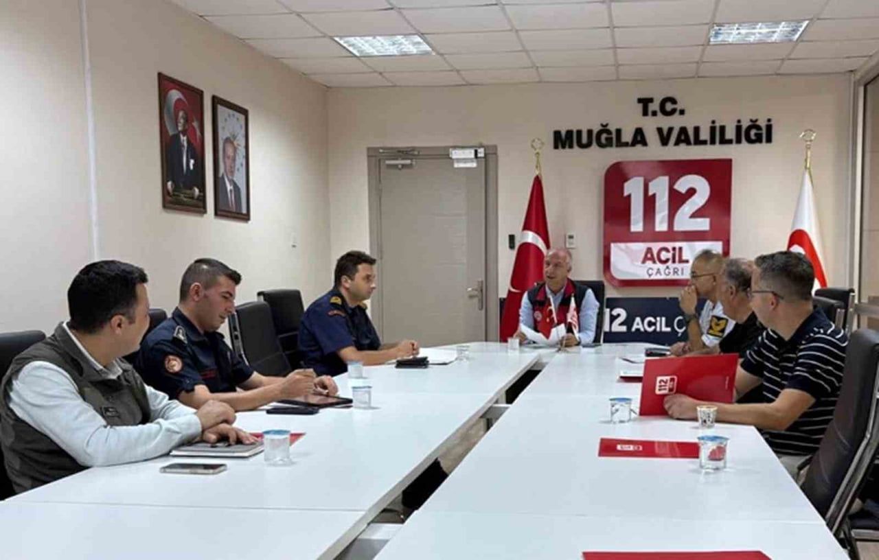MUĞLA 112 ACİL ÇAĞRI MERKEZİNE 8 AYDA 900 BİN ÇAĞRI YAPILDIĞI, BU ÇAĞRILARDAN YÜZDE 55’İNİN...