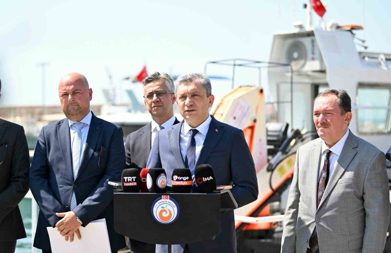 ANTALYA VALİSİ HULUSİ ŞAHİN