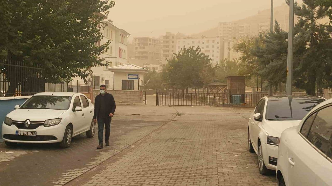 ŞANLIURFA’DA TOZ TAŞINIMI ETKİLİ OLDU